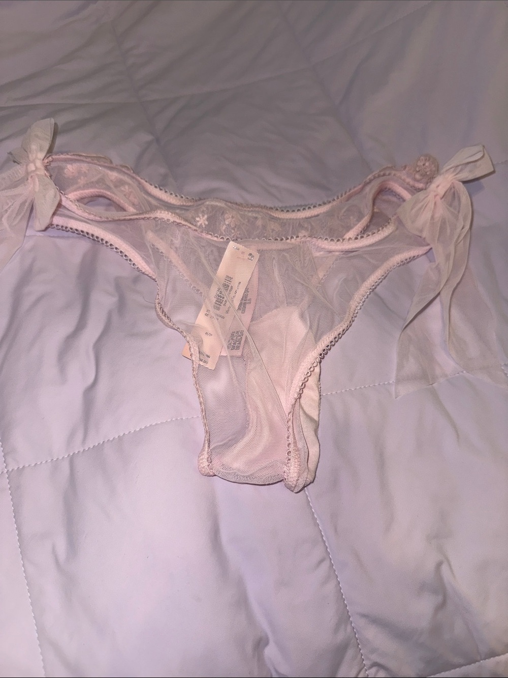 NWT Victoria’s Secret Pink Lace Bow Coquette Panty - Picture 2 of 2